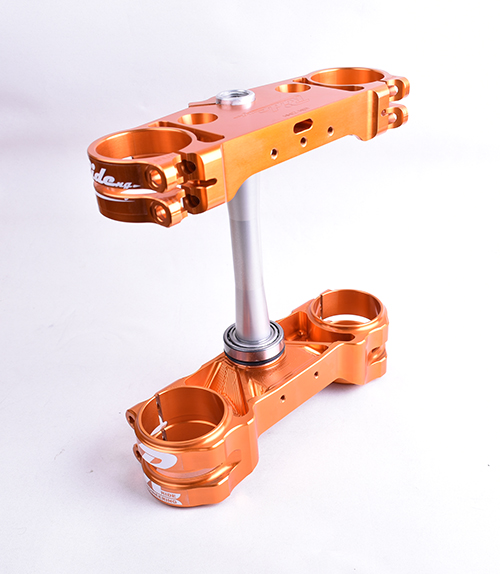 22mm Offset 2013-22 KTM  & 23 off-road models Rubber Mounted Split Triple Clamp Set - Orange