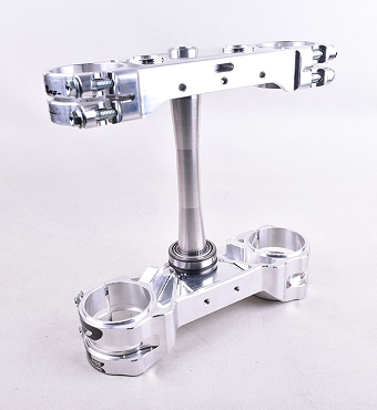 NEW! TRIUMPH Rubber Mounted Split Triple Clamp Set 22mm (stock) Offset - Silver