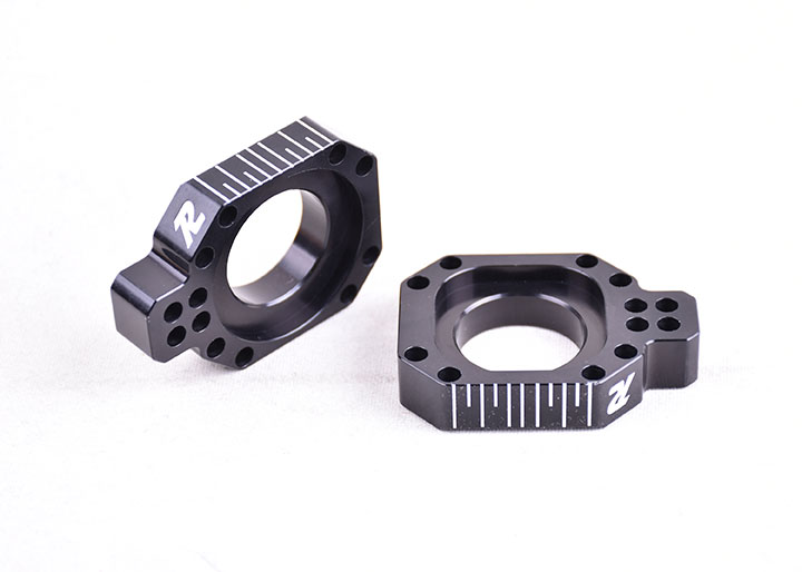 NEW! Triumph Reversible Billet Axle Blocks, BLACK 